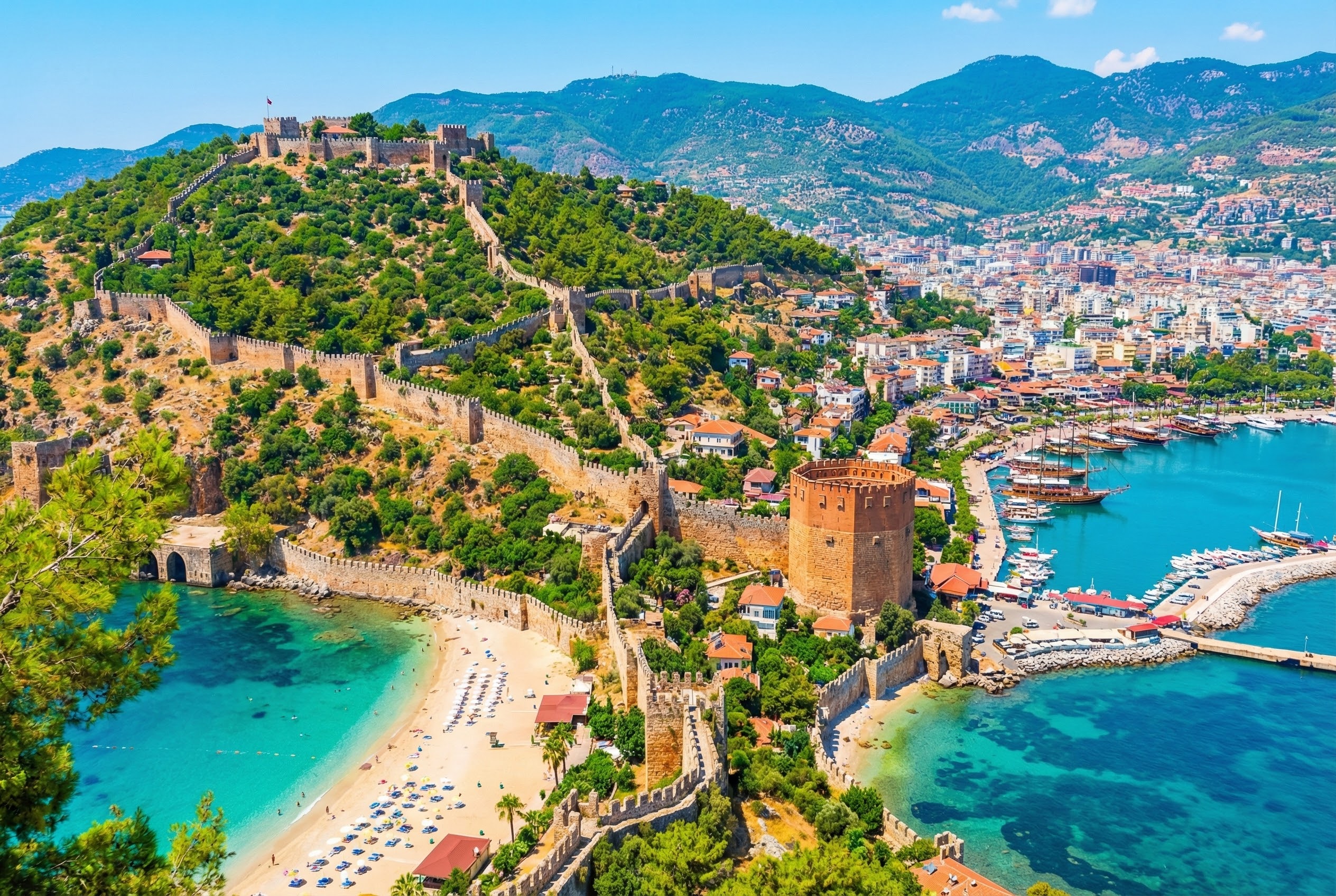 Kalesi, Mağarası ve Güneşiyle: Alanya Gezi Rehberi